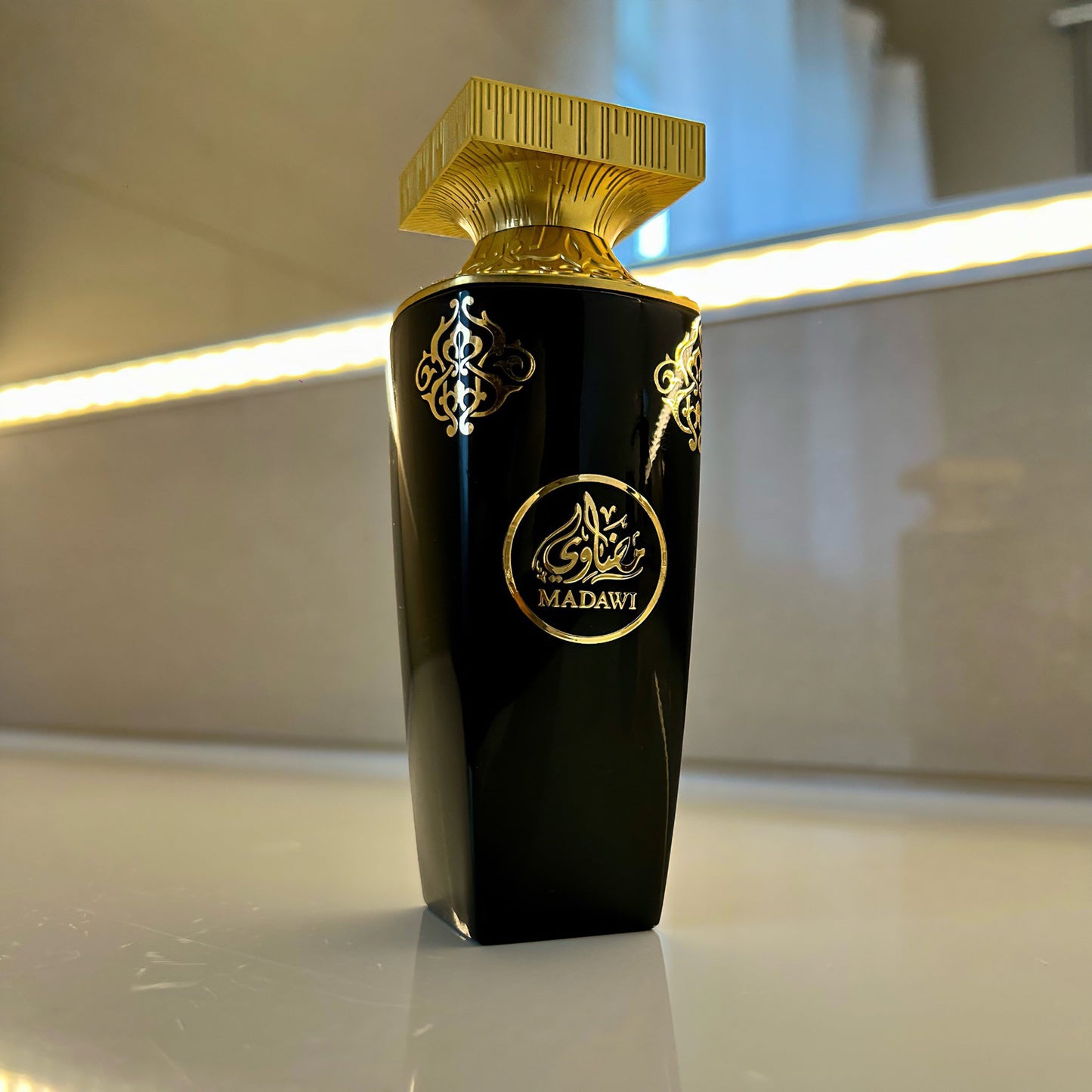 Arabian Oud Madawi - Scent Vault