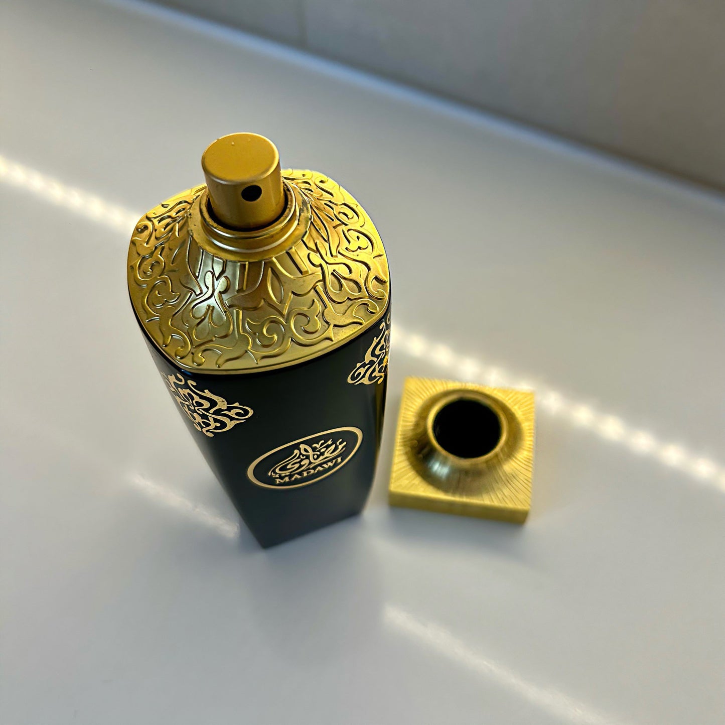 Arabian Oud Madawi - Scent Vault